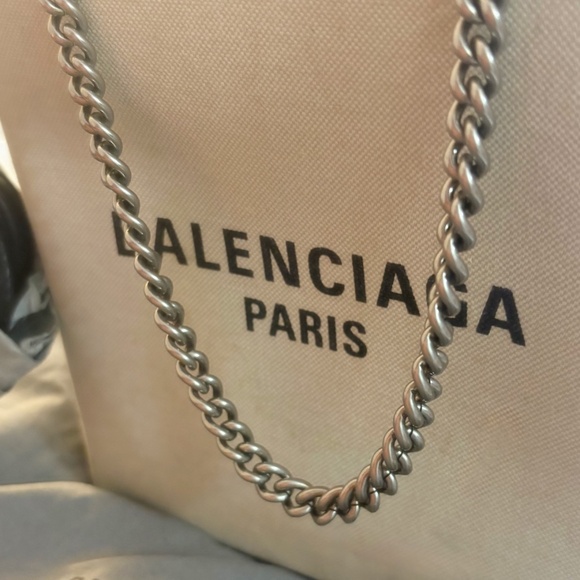 Beautiful Balenciaga Small Tote Bag - Picture 1 of 4